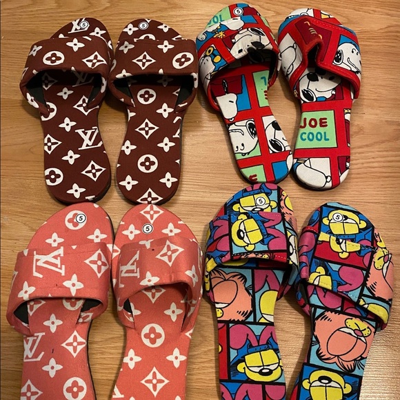 Indoor Slippers - Picture 3 of 5